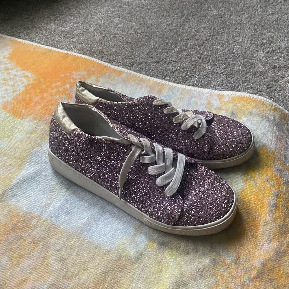 Kenneth Cole sneakers